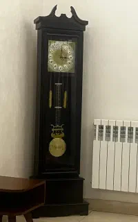 ساعت ایستاده چوبی