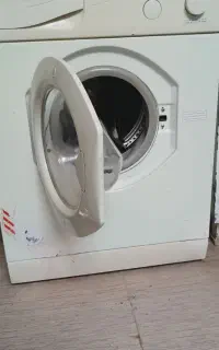 ماشین لباس شویی