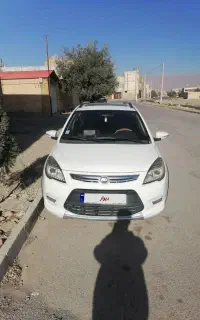 خودرو لیفان ایکس 50 مدل 95 رنگ سفید ماشین کارمند