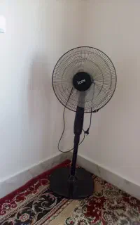 پنکه ایستاده