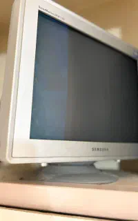مانیتور کامپیوتر