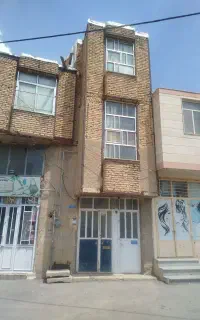ملک فروشی