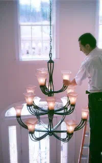 نصب چراغ سقفی و دیواری برقکار