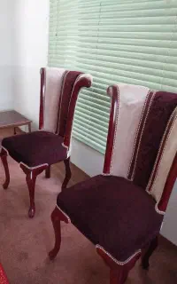 صندلی در حد نو واقعی