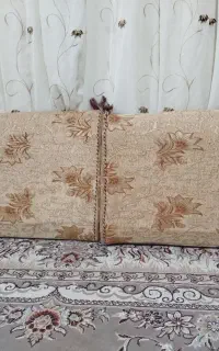 دو عدد پشتی کاملا نو به فروش میرسه
