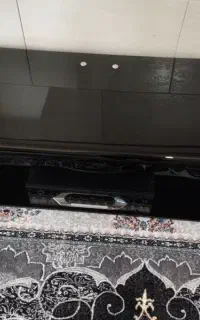 میز تلویزیون شیشه ای