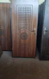 درب ملامینه با چهارچوب فلزی و دستگیره آماده