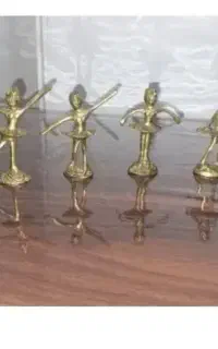 مجسمه رقصنده