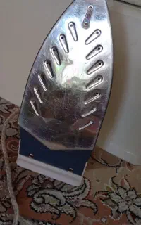 چرخ خیاطی و اطو بخار