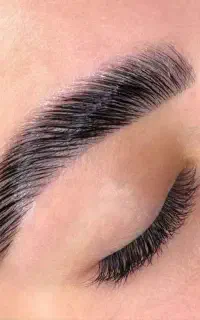 تخفیف ویژه لیفت مژه و ابرو