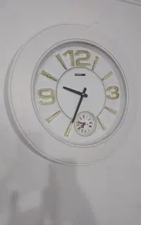 ساعت دیواری