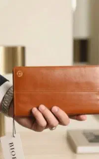 گمشدن کیف مدارک شناسایی