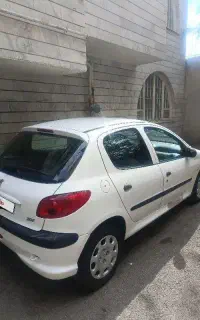 پژو 206 مدل 98 هفتاد هزار کارکرد