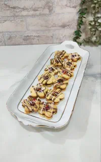 یک فنجان چای، یک شیرینی خانگی، یک حال خوب