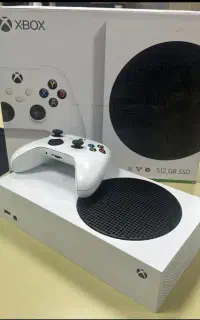 همراه مانیتور  و میز Xbox