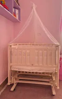 تخت نوزاد