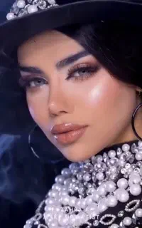 تخفیف استثنایی میکاپ و شنیون