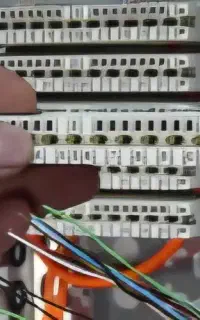 رفع خرابی  و سیم کشی خطوط تلفن ،سانترال