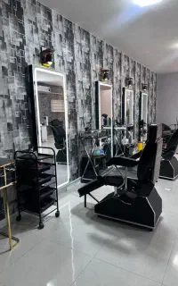 نیازمند ناخنکار کف سابی اصلاح صورت وابرو