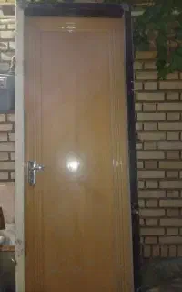 درب چوبی سرویس ۵ میلیون تومان
