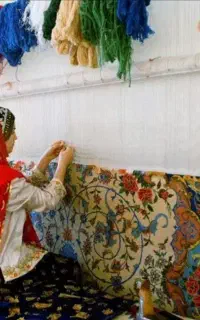 فرش بافی سفارشی در اندازه های مختلف