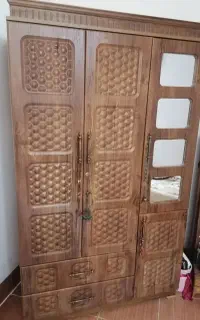 کمد لباسی