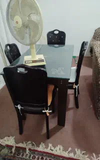 میز غذا خوری ۴ نفره