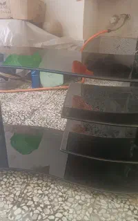 میزتلویزیون شیشه ای سالم