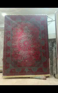فرش قرمز لاکی