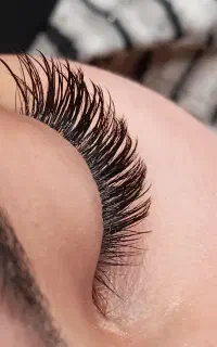 اکستنشن مژه و لیفت ابرو و مژه