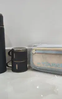 جامدادی وقمقمه