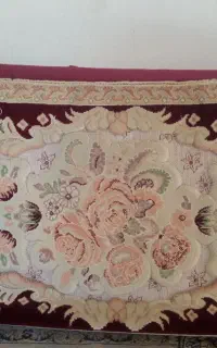 شش عدد پشتی زرشکی