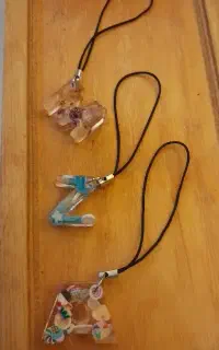 آویز گوشی