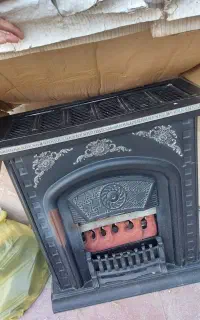 بخاری فقط شیشه اش شکسته