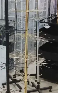 استند ایستاده