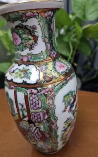 گلدان گل مرغی