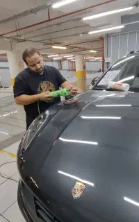 واکس و پولیش . صفرشویی .سرامیک .تعمیر چراغ . سیار