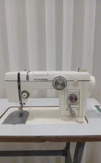 چرخ خیاطی ژانومه ۸۰۲
