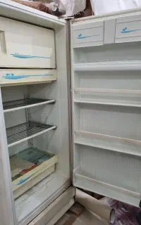 یخچال کارکرده ویک عدد موتور یخچال سالم درجه یک