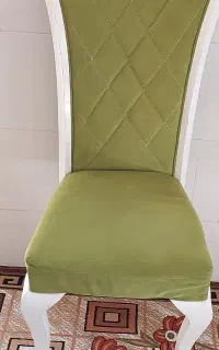 صندلی چوبی