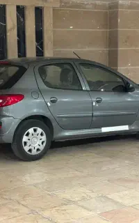۲۰۷i