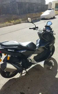 موتور  adv150 هانی در حد نو