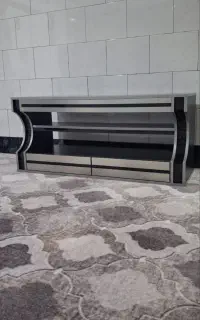 زیر تلویزیون
