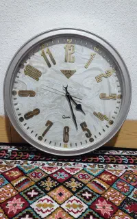 ساعت دیواری