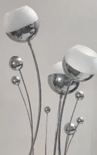 آباژور ایستاده