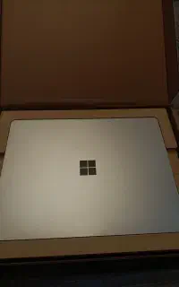 Microsoft Surface go2 Core i5
