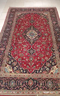 خرید و فروش فرش های دستباف لاکی و کرم