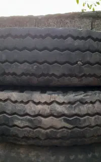 لاستیک نیسان جلو