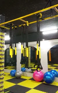 باشگاه ورزشی ژیمناستیک نونهالان دختر و پسر