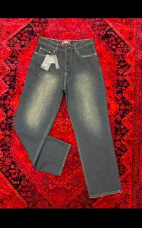 فروش پوشاکی و واگذاری امتیاز مغازه پوشاکی